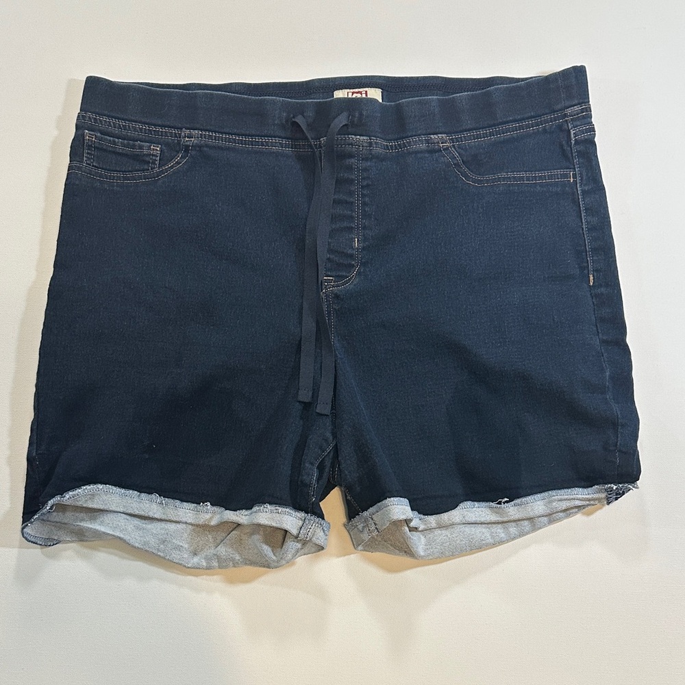 Stretchy Denim Women’s Shorts with an Elastic Pull-on Waist Size 2X